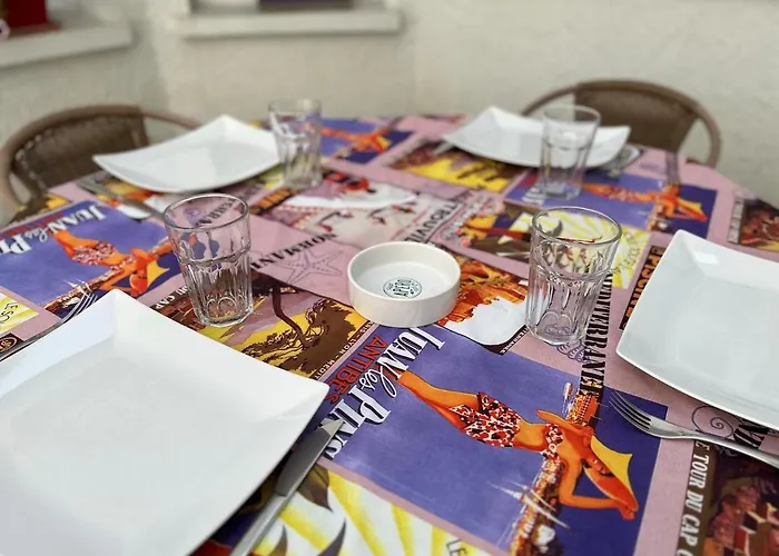 Lejlighed Grand Palais Centre